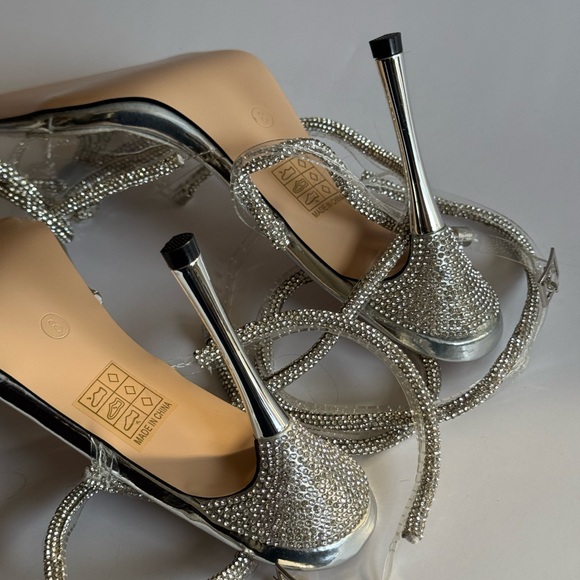 Midnight Clear Perspex Wrap Around Diamante Bow Pointed Toe High Heel. - Picture 13 of 14